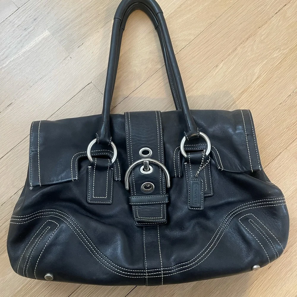 Coach Shoulder Bag - Picture 1 of 5